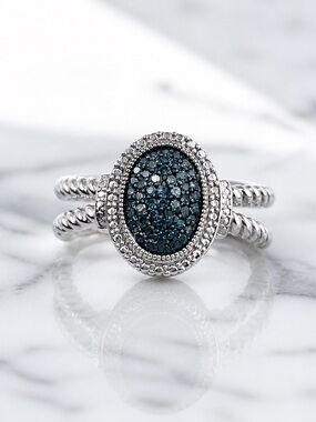 Size 9 Blue Diamonds 925 Sterling Silver Ring signed JS